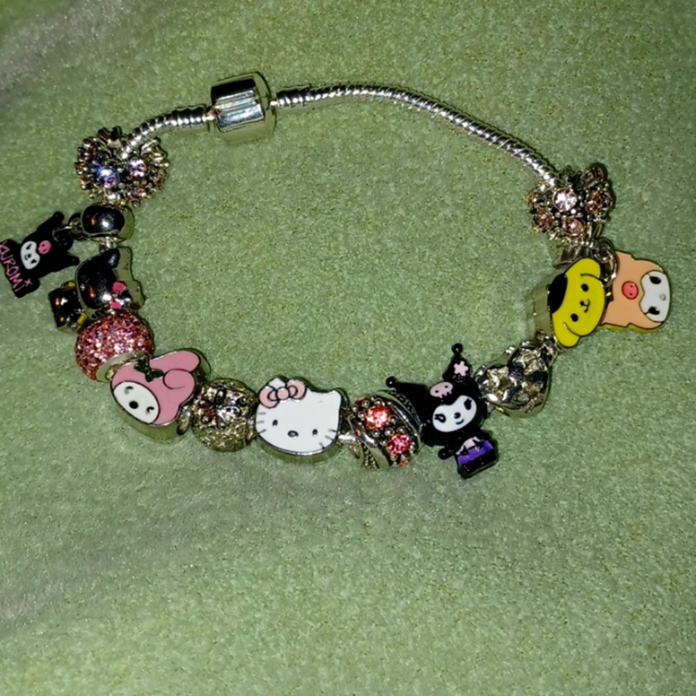 Sanrio Hello Kitty plus 3 Bracelet
